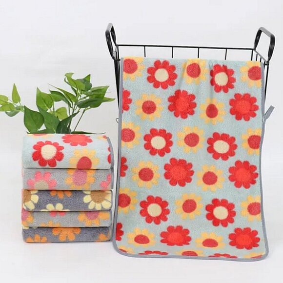 Keylan Blankie Small Dog Blanket for Toy Breeds Gray Red Flowers Gift Packaged - Picture 1 of 8